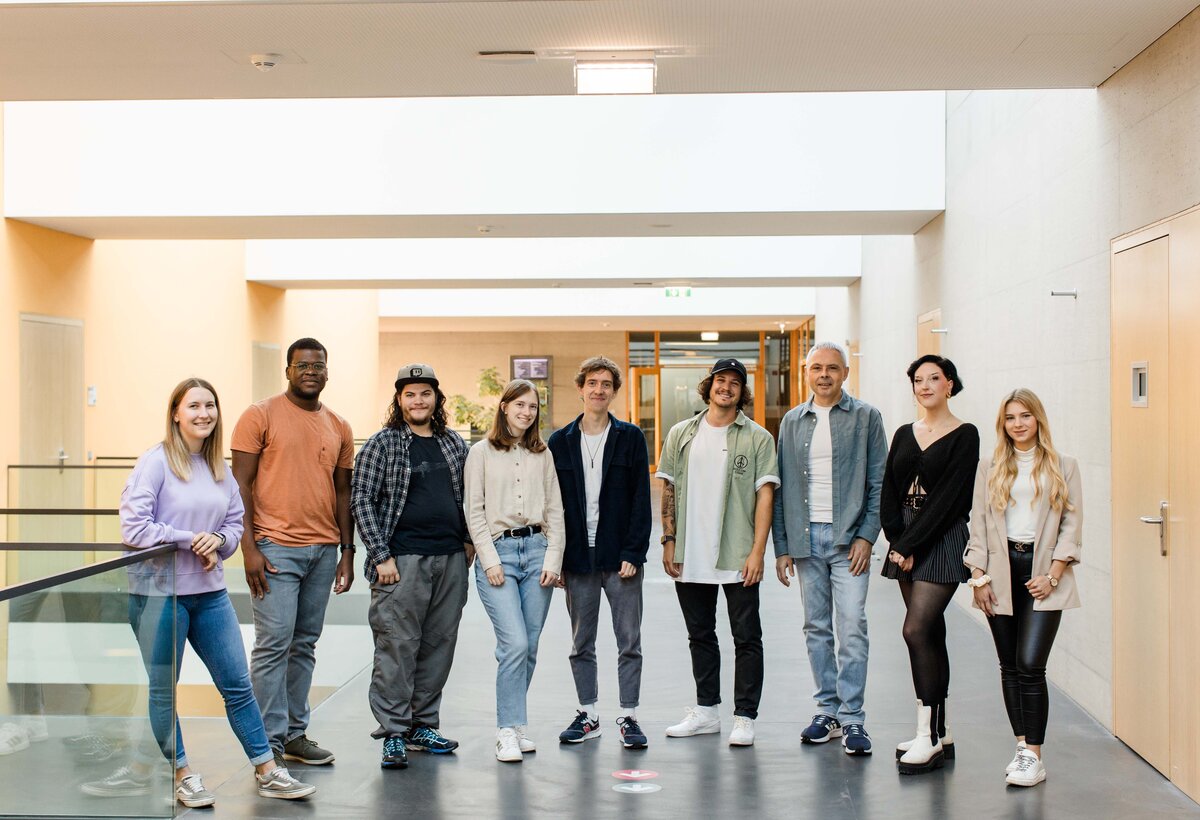 Dieses Bild zeigt eine Gruppe von Student Ambassadors der FHV. 