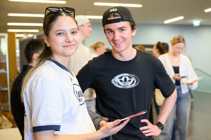 Interessierte beim Infoabend 2025 | © Matthias Rhomberg