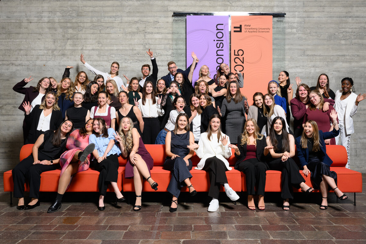 Absolvent:innen feierten ihren Sponsion. | © FHV / Rhomberg