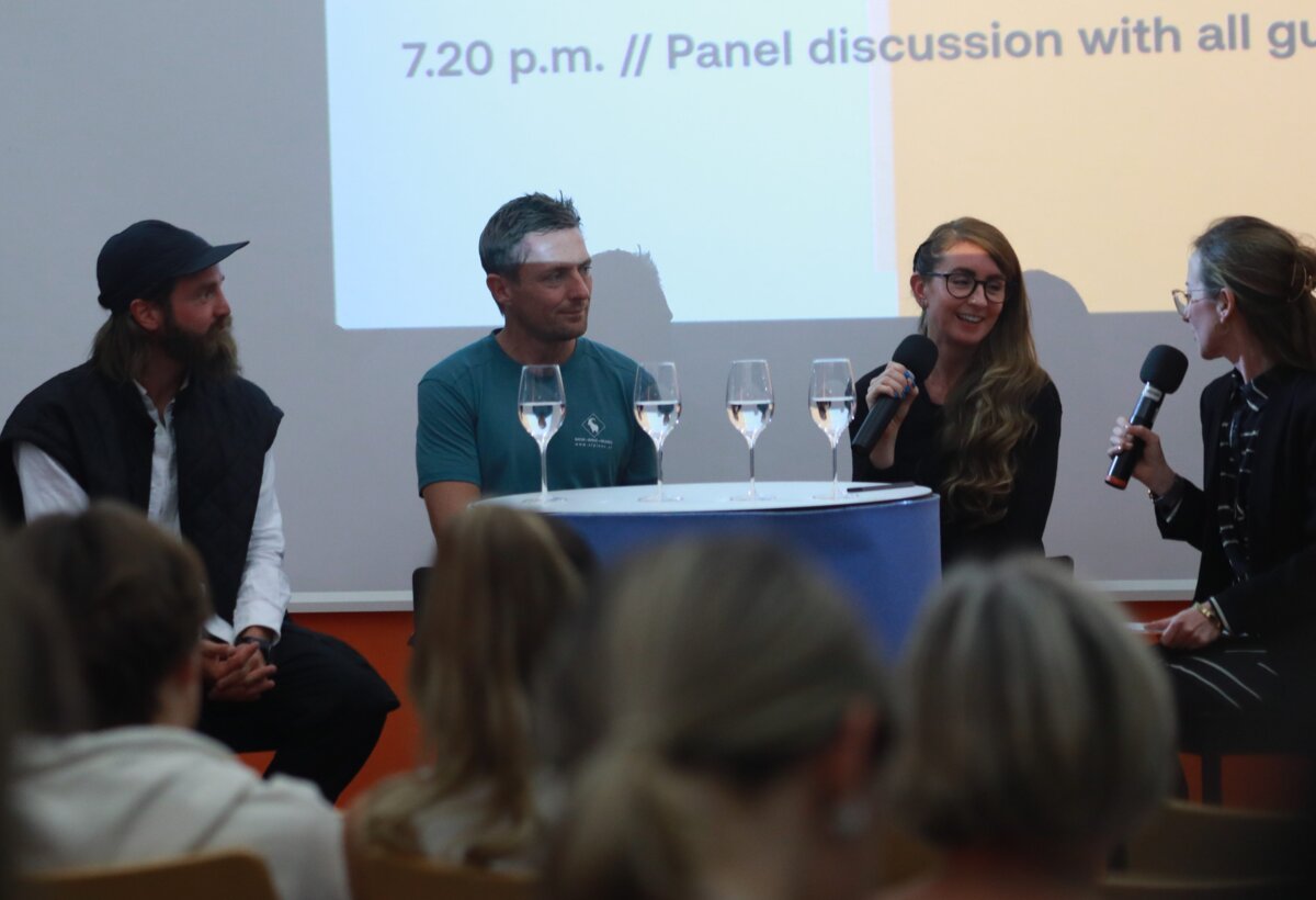 Post Growth Symposium 02 | © FHV Panel discussion with different people after a lecture | © FHV