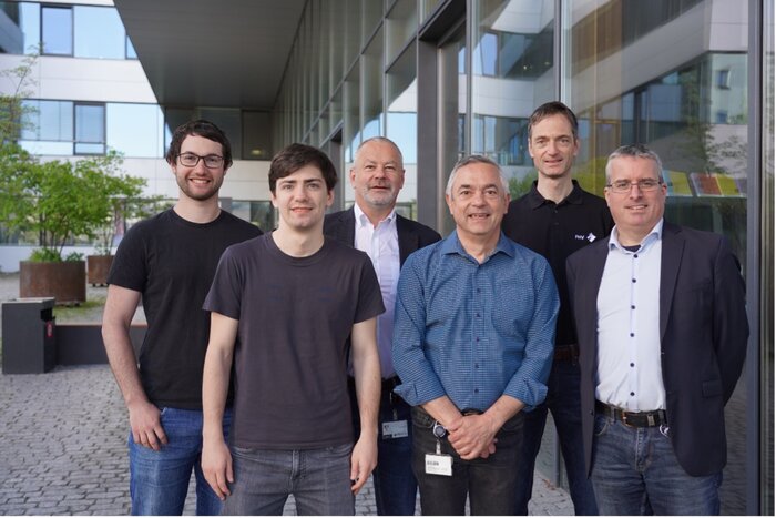 Teammitglieder der Forschungsgruppe Smart Engineering Technologies | © FHV