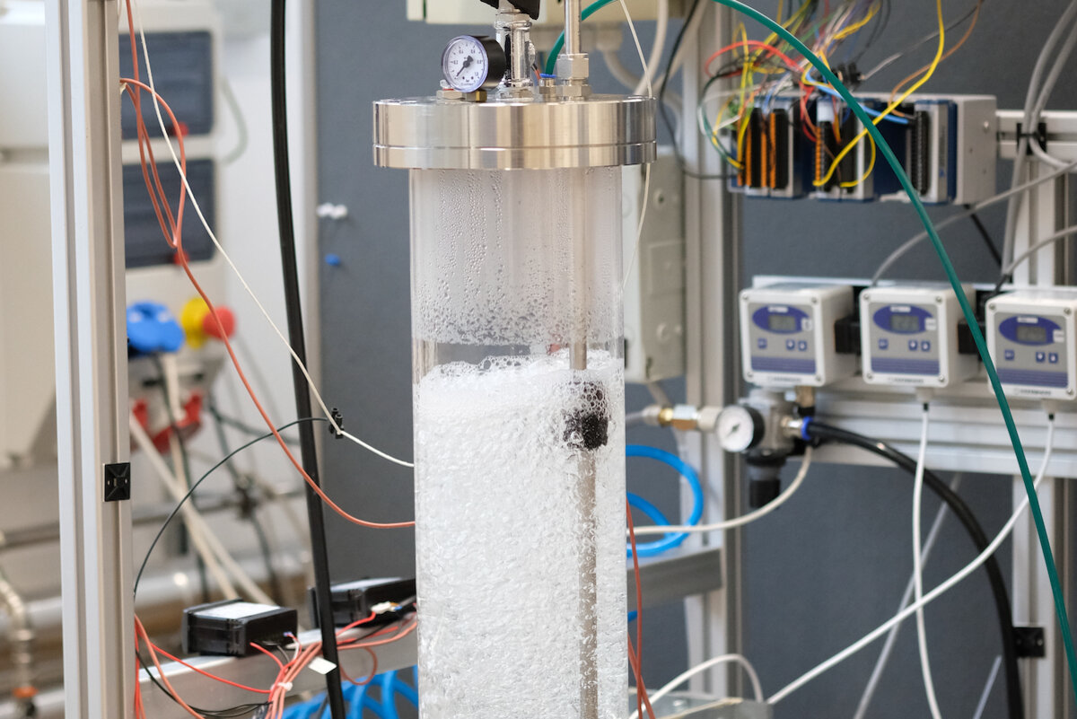 Das Bild zeit ein Wasseraufbereitungsgerät | © FHV