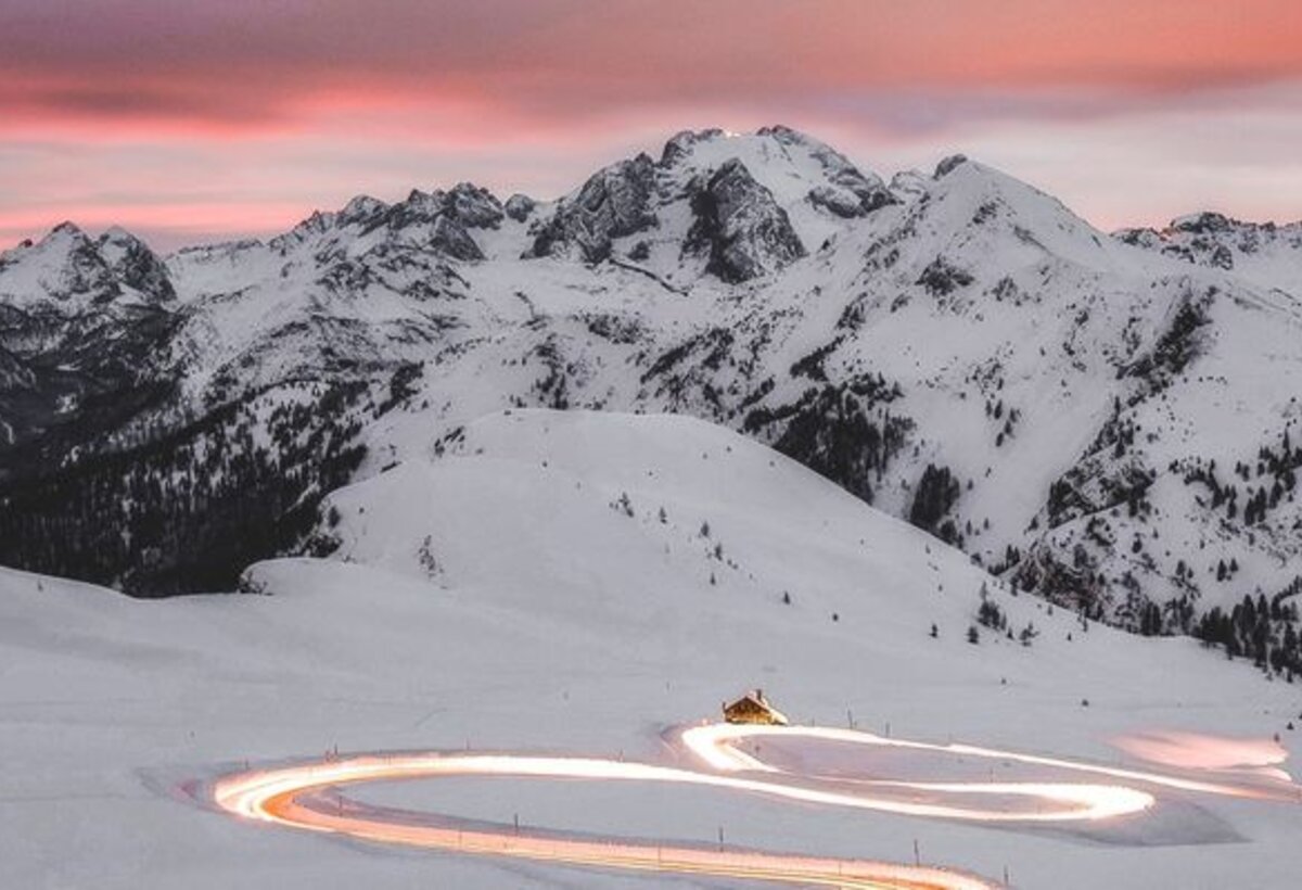 Winterlandschaft im Sonnenuntergang