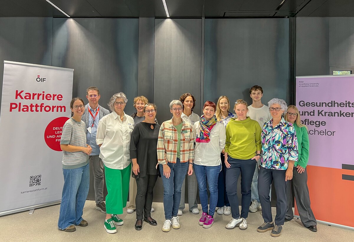 Neben der FHV waren weitere acht Partner:innen aus der Region mit dabei.