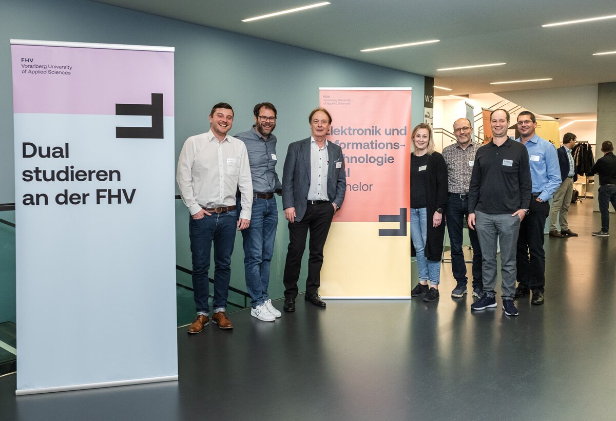 Franz Geiger und Partner des Studiengangs Elektronik und Informationstechnologie | © dario fink
