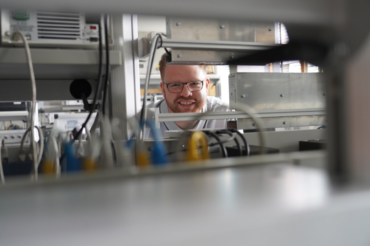 Während des Studiums Elektrotechnik Dual an der FHV hat Michael Geuze viele projektbezogene Arbeiten umgesetzt. | © FHV