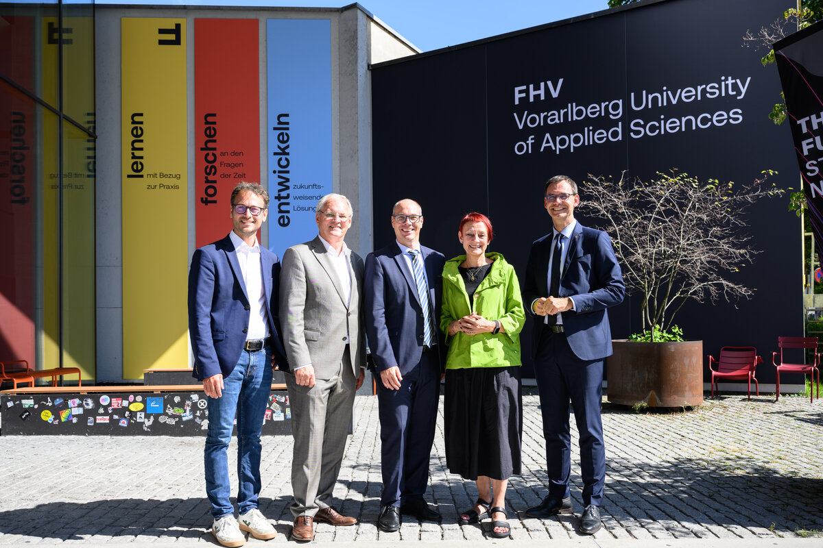 FHV feierte mit Ehrengästen und einem anschließenden Campusfest den 30. Geburtstag | © FHV