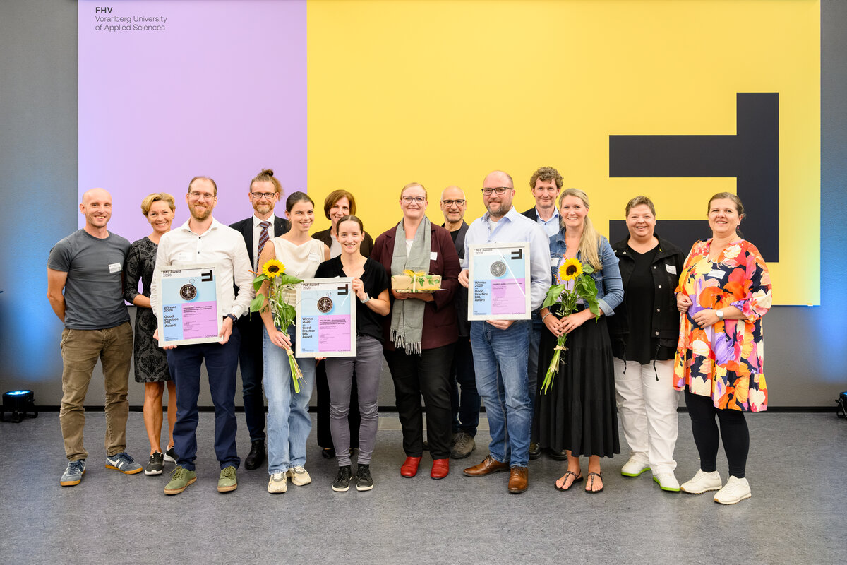 Stolze Preisträgerinnen und Preisträger des KoPAL Awards 2026 | © FHV/Rhomberg