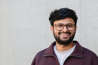 Mitarbeiterfoto von Vishnu Karunakaran | © Nina Bröll / FHV
