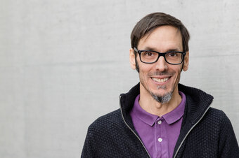 Mitarbeiterfoto Simma Armin | © Nina Broell | FHV