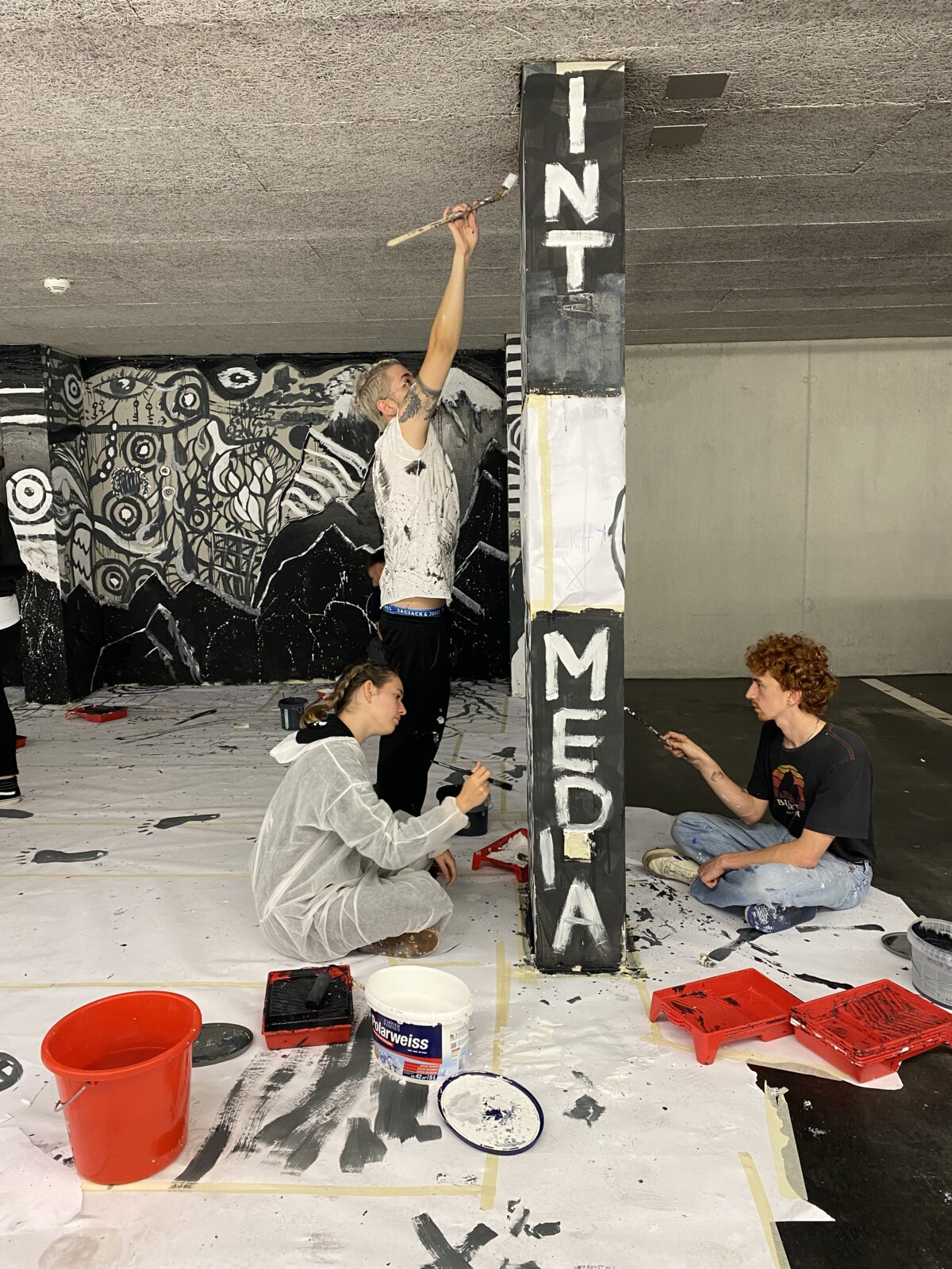 InterMedia Studierende bemalt Tiefgarage, Fachbereich Gestaltung FHV | © ©fachbereich-gestaltung
